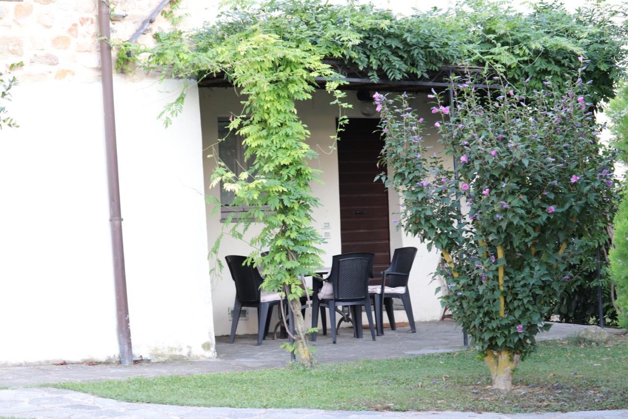 Badia Il Vingone Pensionat Città di Castello Exteriör bild