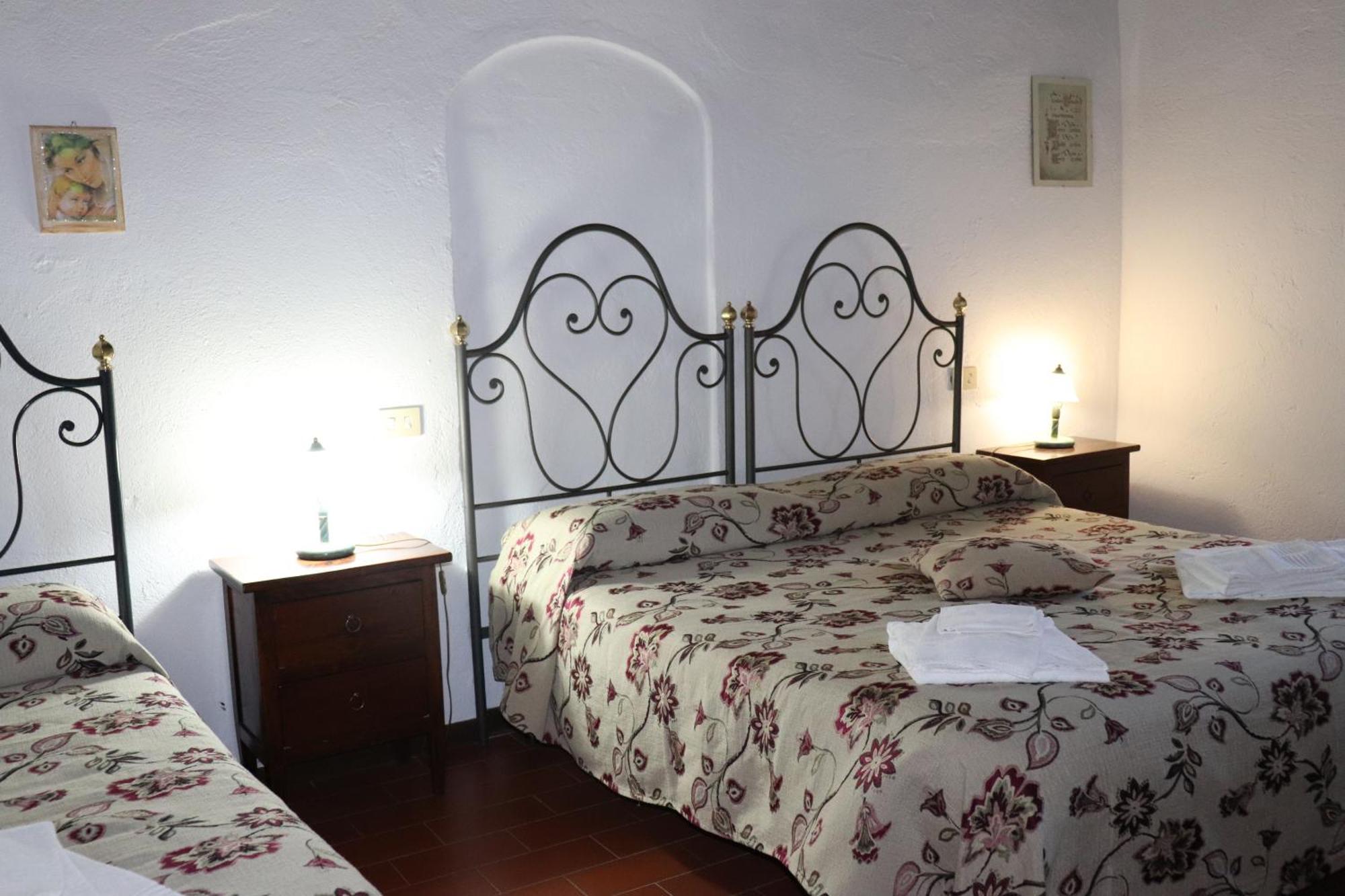 Badia Il Vingone Pensionat Città di Castello Exteriör bild